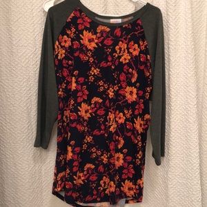 Lularoe T-shirt